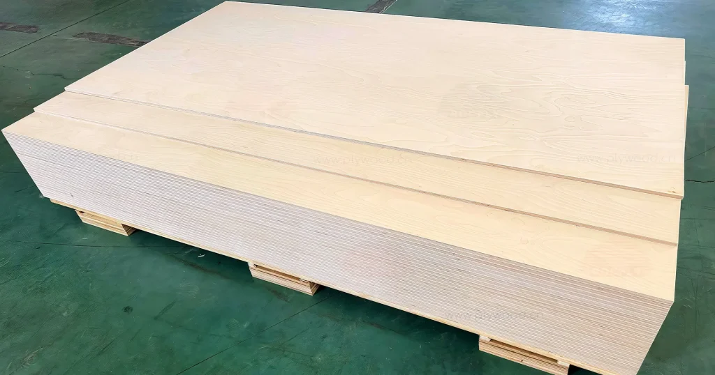 Birch MR plywood sheet for furniture cabinetry and clean interior finishes Birch MR plywood sheet for fine cabinetry shelving and interior joinery